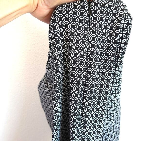 Susan Graver Stretch slim Patterned Pants Black White Size 6 - Picture 10 of 16